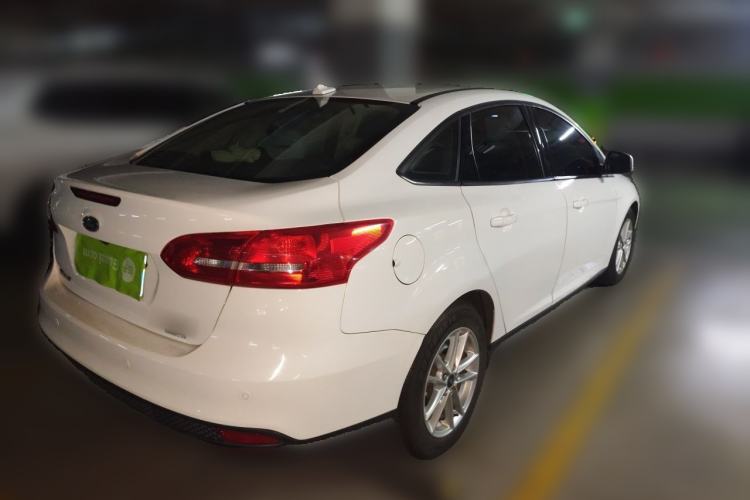 Used Ford Focus 2017 Sedan EcoBoost 125 Automatic Supreme Style SmartDrive Edition Rear Right 45 Deg