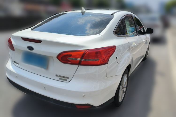 Used Ford Focus 2017 Sedan EcoBoost 125 Automatic Supreme Style SmartDrive Edition Rear Right 45 Deg