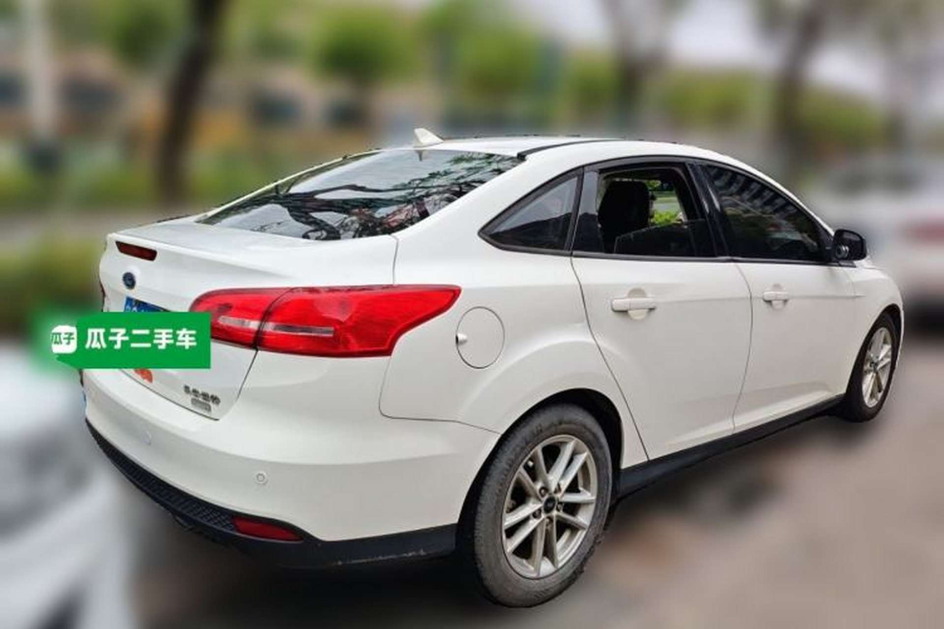 Used Ford Focus 2017 Sedan EcoBoost 125 Automatic Supreme Style SmartDrive Edition Rear Right 45 Deg