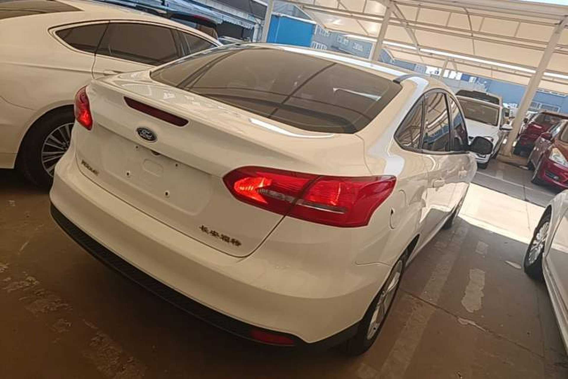Used Ford Focus 2017 Sedan 1.6L Automatic Comfort Plus SmartDrive Edition Rear Right 45 Deg