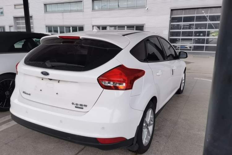 Used Ford Focus 2017 Hatchback EcoBoost 125 Automatic - Ultra-Powerful Style Edition with Smart Drive Features Rear Right 45 Deg