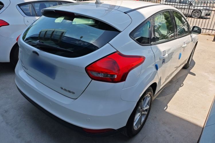 Used Ford Focus 2017 Hatchback 1.6L Automatic Fashion Edition Smart Drive Version Rear Right 45 Deg