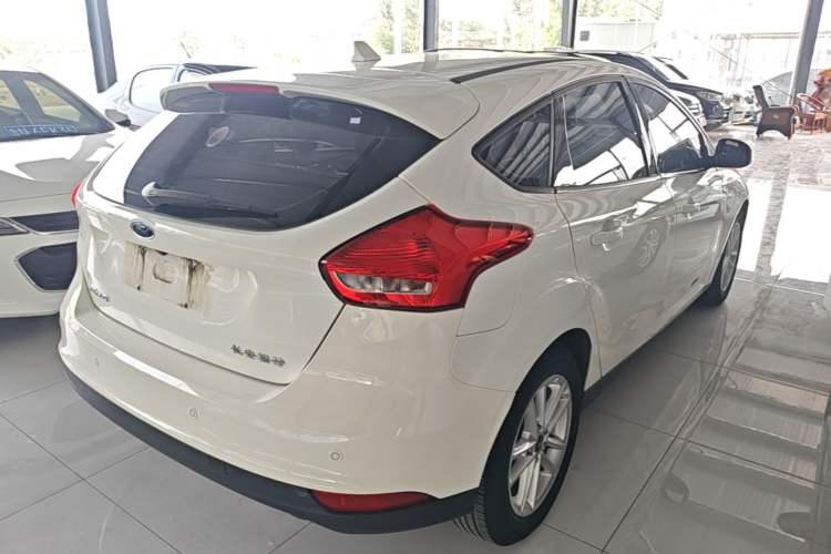 Used Ford Focus 2017 Hatchback 1.6L Automatic Fashion Edition Smart Drive Version Rear Right 45 Deg
