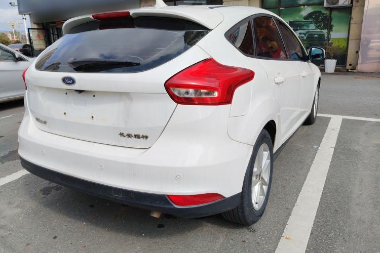Used Ford Focus 2017 Hatchback 1.6L Automatic Fashion Edition Smart Drive Version Rear Right 45 Deg