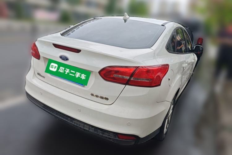 Used Ford Focus 2017 Sedan 1.6L Manual Fashion Edition Smart Drive Version Rear Right 45 Deg