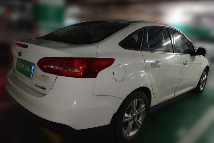 Used Ford Focus 2017 Sedan 1.6L Automatic Comfort Plus SmartDrive Edition Rear Right 45 Deg