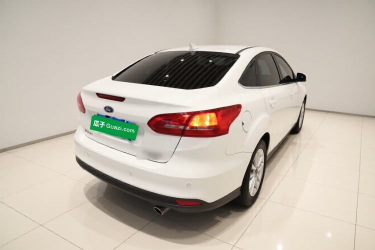 Used Ford Focus 2017 Sedan EcoBoost 180 Automatic Elite Model Rear Right 45 Deg