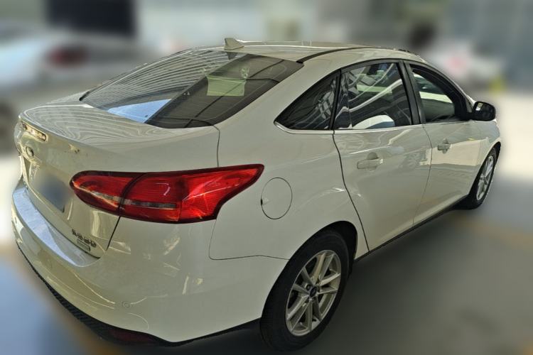 Used Ford Focus 2017 Sedan EcoBoost 180 Automatic Elite Model Rear Right 45 Deg