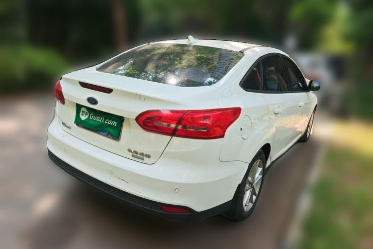 Used Ford Focus 2017 Sedan EcoBoost 125 Automatic Supreme Style SmartDrive Edition Rear Right 45 Deg