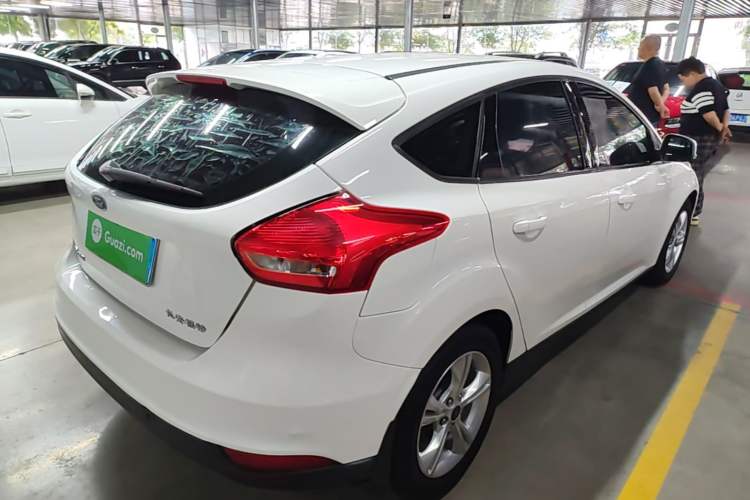 Used Ford Focus 2017 Hatchback 1.6L Automatic Comfort Plus SmartDrive Edition Rear Right 45 Deg