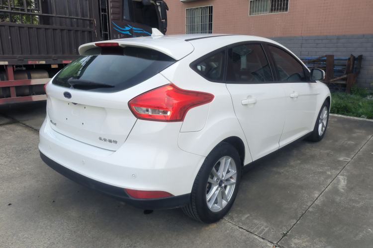 Used Ford Focus 2017 Hatchback 1.6L Automatic Fashion Edition Smart Drive Version Rear Right 45 Deg