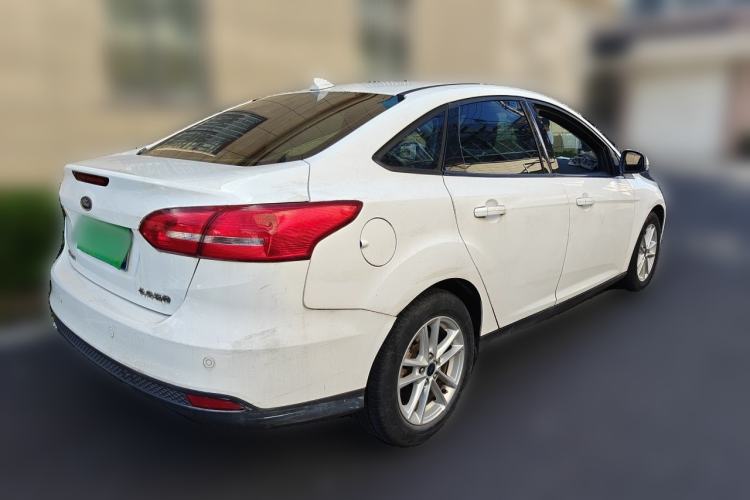 Used Ford Focus 2017 Sedan 1.6L Manual Fashion Edition Smart Drive Version Rear Right 45 Deg
