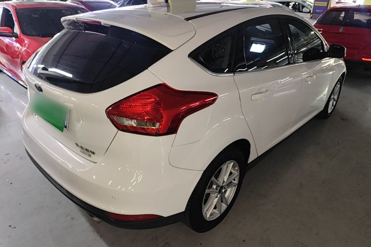 Used Ford Focus 2017 Hatchback EcoBoost 180 Automatic Elite Model Rear Right 45 Deg