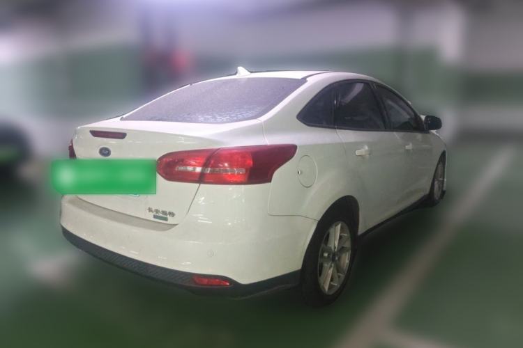 Used Ford Focus 2017 Sedan EcoBoost 125 Automatic Supreme Style SmartDrive Edition Rear Right 45 Deg