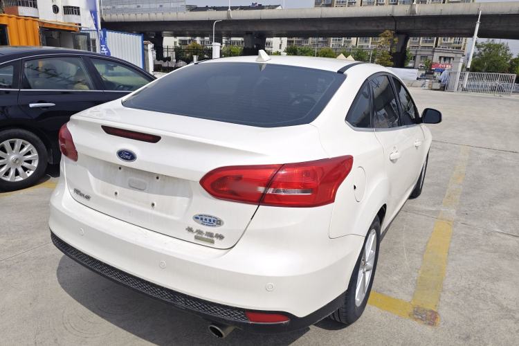 Used Ford Focus 2017 Sedan EcoBoost 180 Automatic Elite Model Rear Right 45 Deg