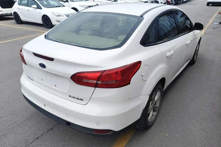 Used Ford Focus 2017 Sedan 1.6L Automatic Comfort Plus SmartDrive Edition Rear Right 45 Deg