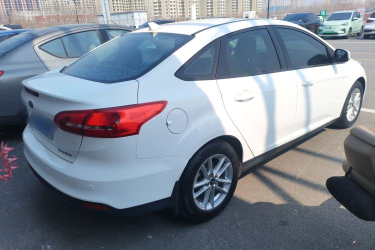 Used Ford Focus 2017 Sedan 1.6L Automatic Fashion Edition Smart Drive Version Rear Right 45 Deg