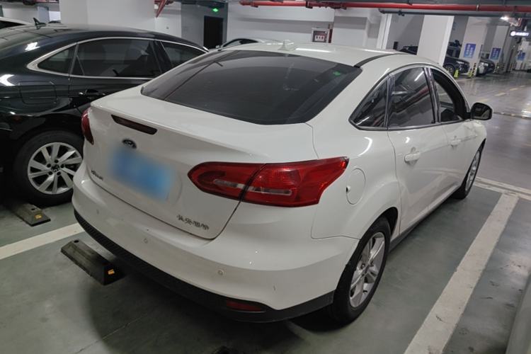 Used Ford Focus 2017 Sedan 1.6L Manual Comfort Plus SmartDrive Edition Rear Right 45 Deg