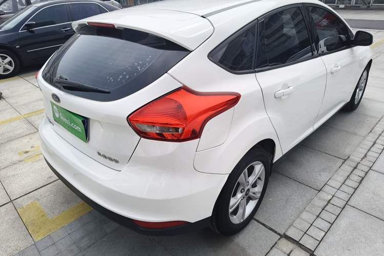 Used Ford Focus 2017 Hatchback 1.6L Automatic Comfort Plus SmartDrive Edition Rear Right 45 Deg