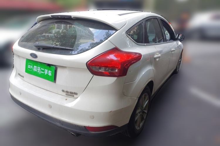 Used Ford Focus 2017 Hatchback EcoBoost 180 Automatic Elite Model Rear Right 45 Deg