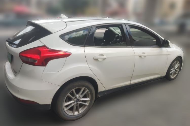 Used Ford Focus 2017 Hatchback EcoBoost 125 Automatic - Ultra-Powerful Style Edition with Smart Drive Features Rear Right 45 Deg