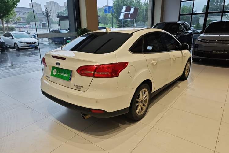 Used Ford Focus 2017 Sedan EcoBoost 180 Automatic Elite Model Rear Right 45 Deg