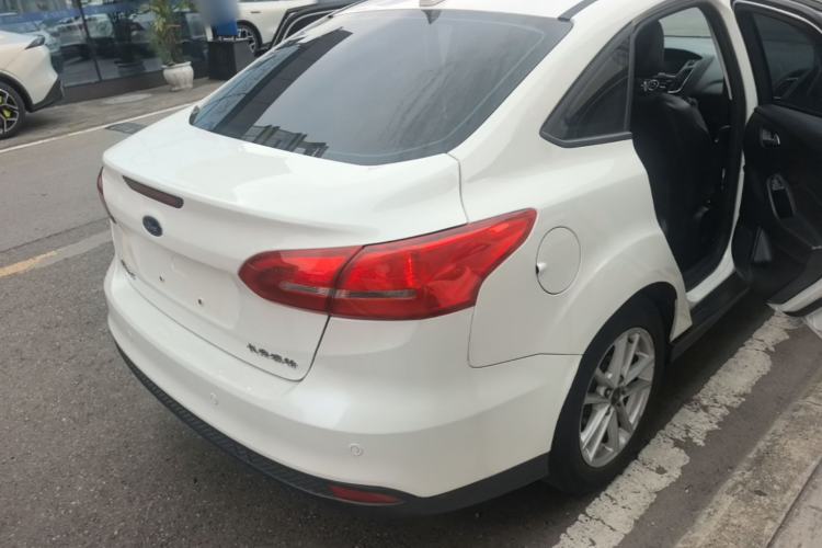 Used Ford Focus 2017 Sedan 1.6L Automatic Fashion Edition Smart Drive Version Rear Right 45 Deg