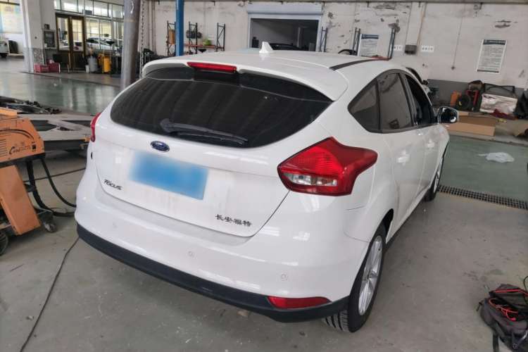 Used Ford Focus 2017 Hatchback 1.6L Automatic Fashion Edition Smart Drive Version Rear Right 45 Deg