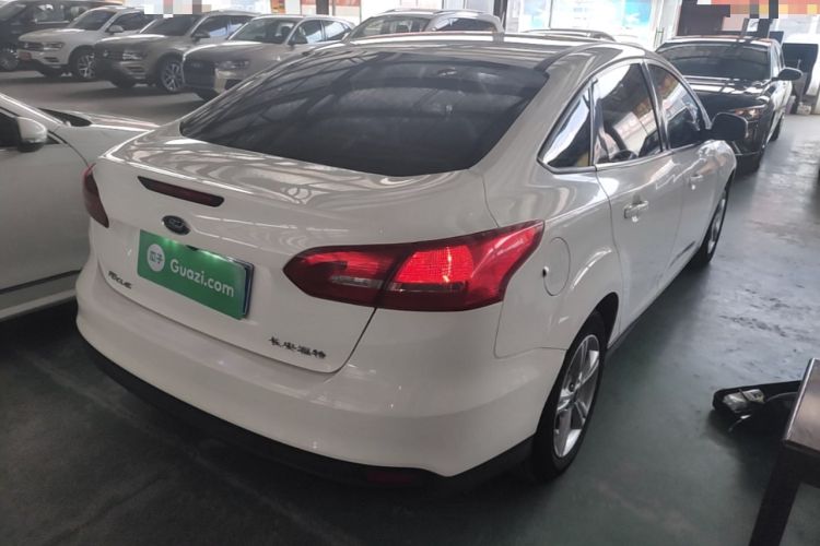 Used Ford Focus 2017 Sedan 1.6L Manual Comfort Plus SmartDrive Edition Rear Right 45 Deg