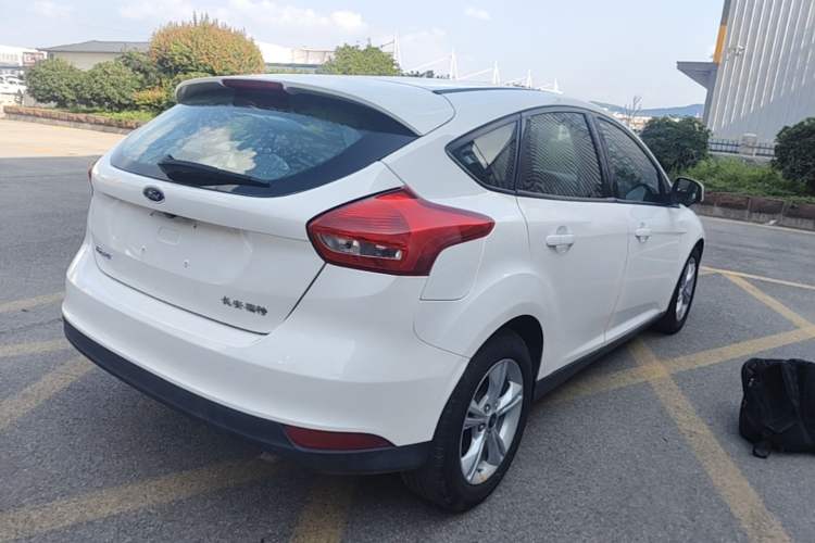 Used Ford Focus 2017 Hatchback 1.6L Automatic Comfort Plus SmartDrive Edition Rear Right 45 Deg