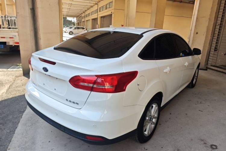 Used Ford Focus 2017 Sedan 1.6L Automatic Fashion Edition Smart Drive Version Rear Right 45 Deg