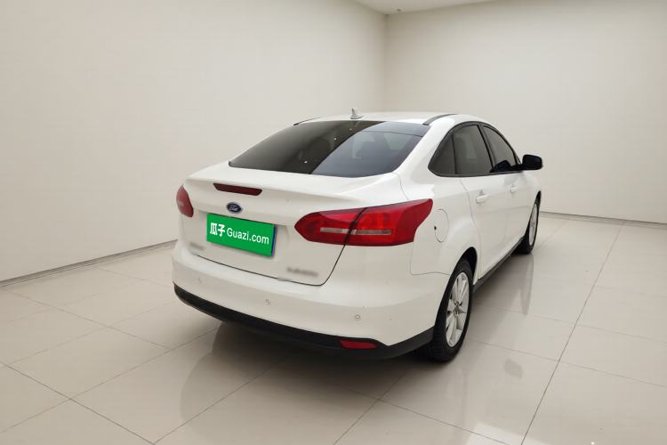 Used Ford Focus 2017 Sedan 1.6L Automatic Fashion Edition Smart Drive Version Rear Right 45 Deg