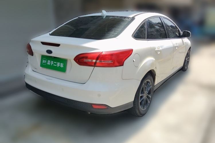 Used Ford Focus 2017 Sedan 1.6L Automatic Fashion Edition Smart Drive Version Rear Right 45 Deg