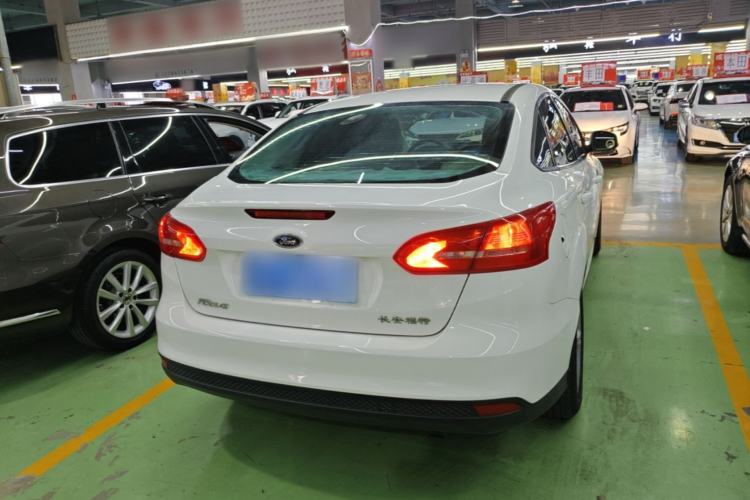 Used Ford Focus 2017 Sedan 1.6L Automatic Comfort Plus SmartDrive Edition Rear Right 45 Deg