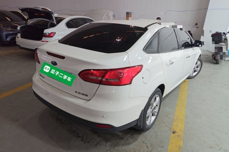 Used Ford Focus 2017 Sedan 1.6L Automatic Comfort Plus SmartDrive Edition Rear Right 45 Deg