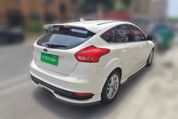 Used Ford Focus 2017 Hatchback EcoBoost 180 Automatic Elite Model Rear Right 45 Deg