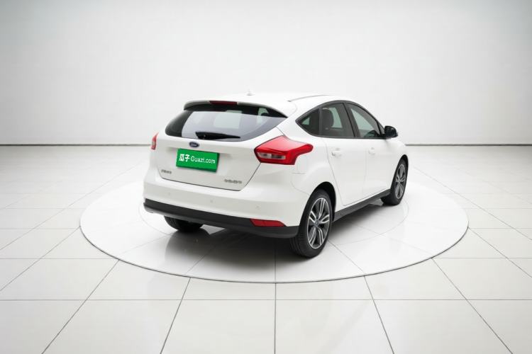 Used Ford Focus 2017 Hatchback 1.6L Automatic Fashion Edition Smart Drive Version Rear Right 45 Deg