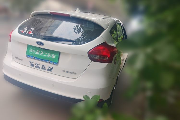 Used Ford Focus 2017 Hatchback 1.6L Automatic Fashion Edition Smart Drive Version Rear Right 45 Deg