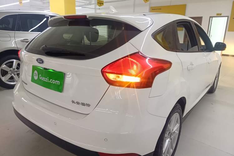 Used Ford Focus 2017 Hatchback 1.6L Automatic Fashion Edition Smart Drive Version Rear Right 45 Deg
