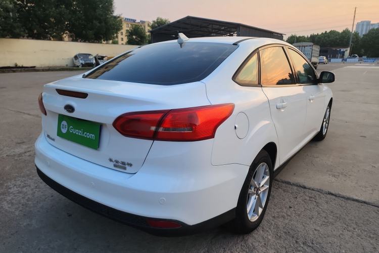 Used Ford Focus 2017 Sedan EcoBoost 125 Automatic Supreme Style SmartDrive Edition Rear Right 45 Deg