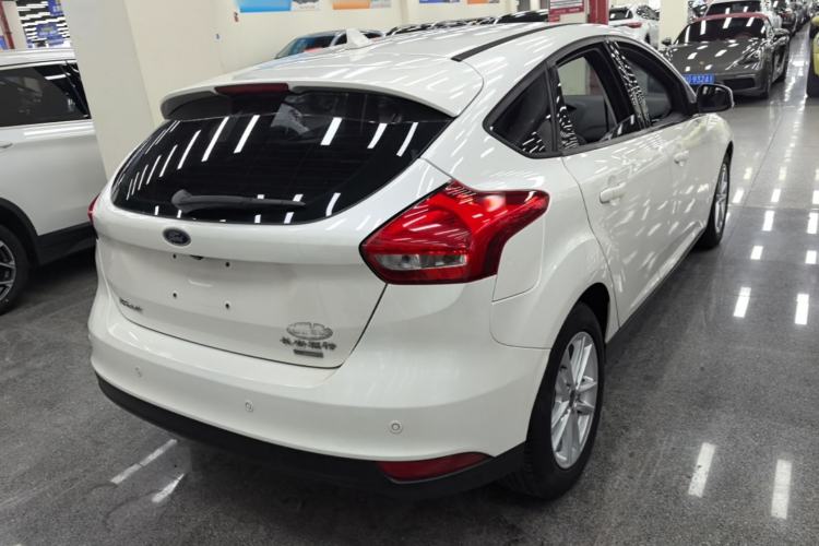 Used Ford Focus 2017 Hatchback EcoBoost 125 Automatic - Ultra-Powerful Style Edition with Smart Drive Features Rear Right 45 Deg