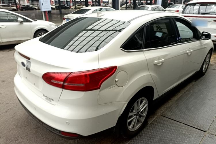Used Ford Focus 2017 Sedan EcoBoost 180 Automatic Elite Model Rear Right 45 Deg