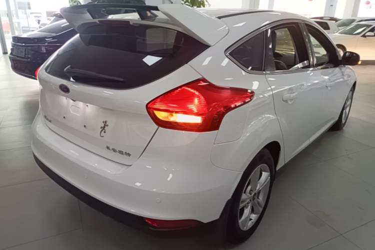 Used Ford Focus 2017 Hatchback 1.6L Automatic Comfort Plus SmartDrive Edition Rear Right 45 Deg