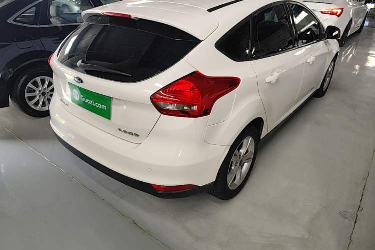 Used Ford Focus 2017 Hatchback 1.6L Automatic Comfort Plus SmartDrive Edition Rear Right 45 Deg