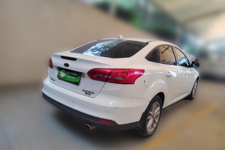 Used Ford Focus 2017 Sedan EcoBoost 180 Automatic Elite Model Rear Right 45 Deg