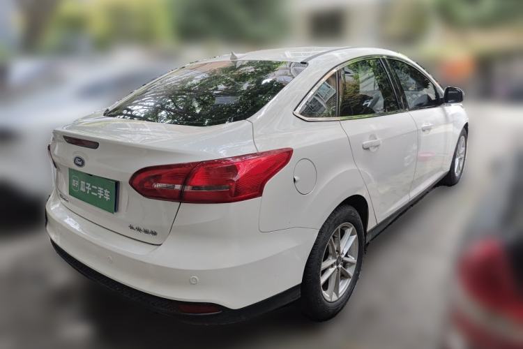 Used Ford Focus 2017 Sedan 1.6L Automatic Fashion Edition Smart Drive Version Rear Right 45 Deg