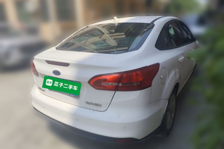 Used Ford Focus 2017 Sedan 1.6L Automatic Fashion Edition Smart Drive Version Rear Right 45 Deg