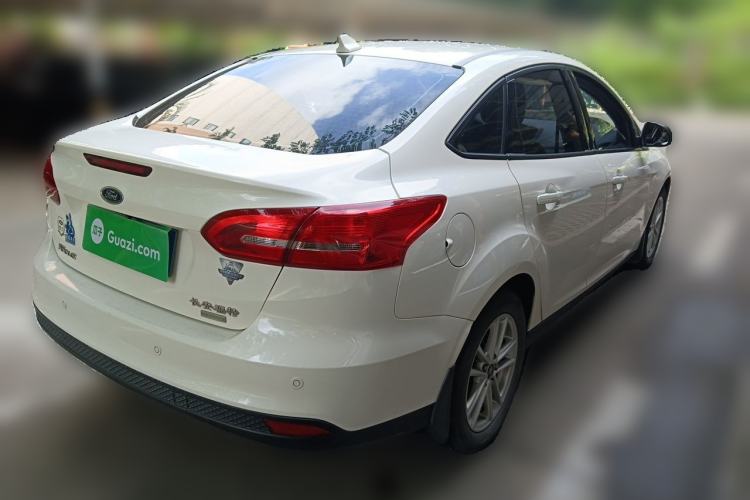 Used Ford Focus 2017 Sedan EcoBoost 125 Automatic Supreme Style SmartDrive Edition Rear Right 45 Deg