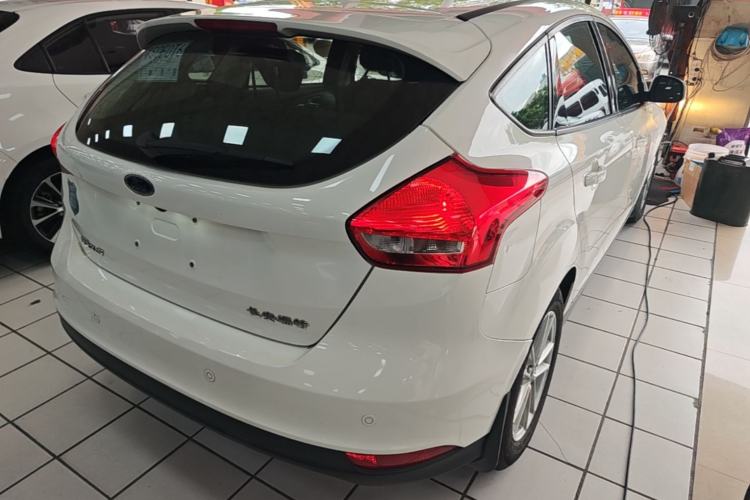 Used Ford Focus 2017 Hatchback 1.6L Automatic Fashion Edition Smart Drive Version Rear Right 45 Deg