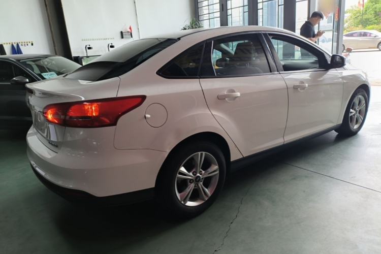 Used Ford Focus 2017 Sedan 1.6L Automatic Comfort Plus SmartDrive Edition Rear Right 45 Deg